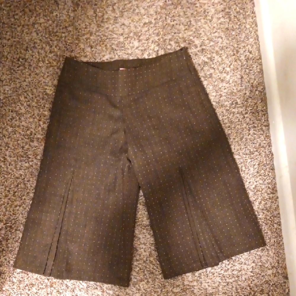Women's View Collection Brown Printed Capri Wide Leg pants Size 6